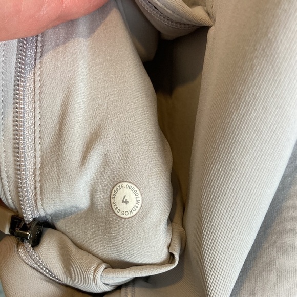 Lululemon Unleash Strength Hoodie Spacer Sz 4 Cropped Sweatshirt Athleisure Boho - Picture 11 of 16